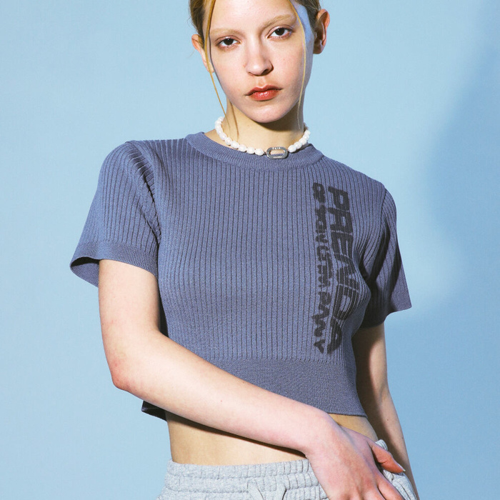 韓國PRENDA - SMUDGE LOGO SHORT SLEEVE KNIT DARK BLUE